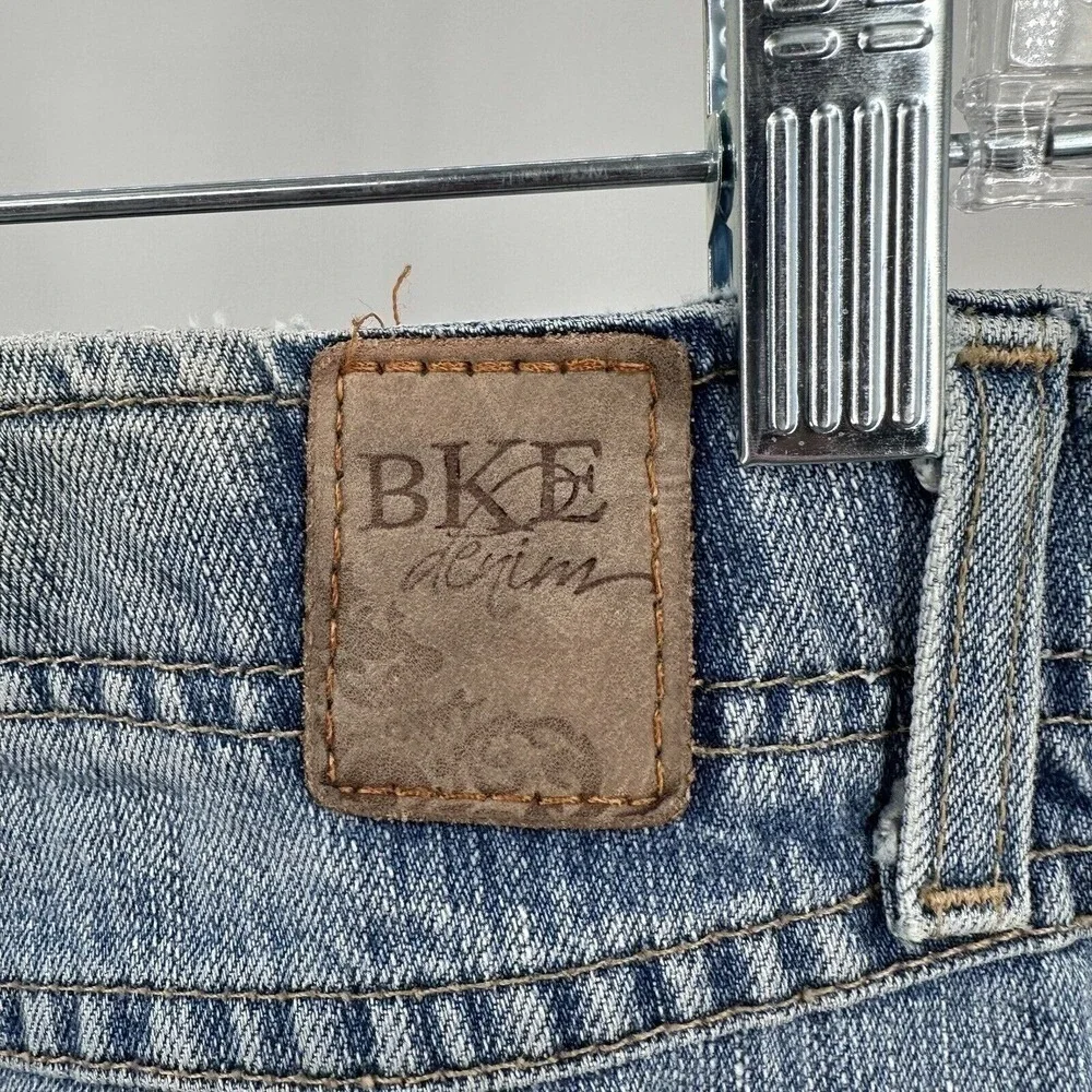 BKE Denim Women 32x29 Bootcut Jeans Medium Wash Embroidered Pockets  Mid Rise